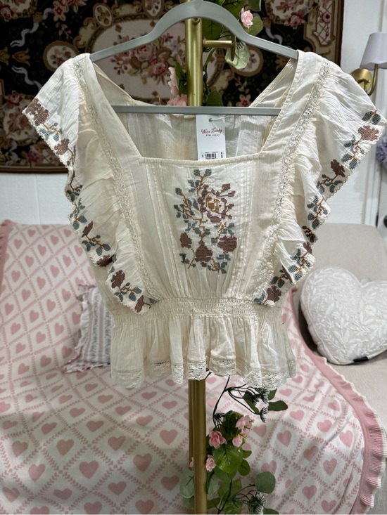 Lucky Brand Tops - Boho Floral Embroidered Peplum Blouse